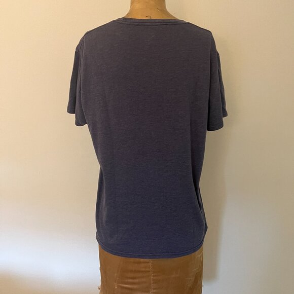 Distressed Superman T-Shirt - Adult Size Medium - Picture 7 of 7